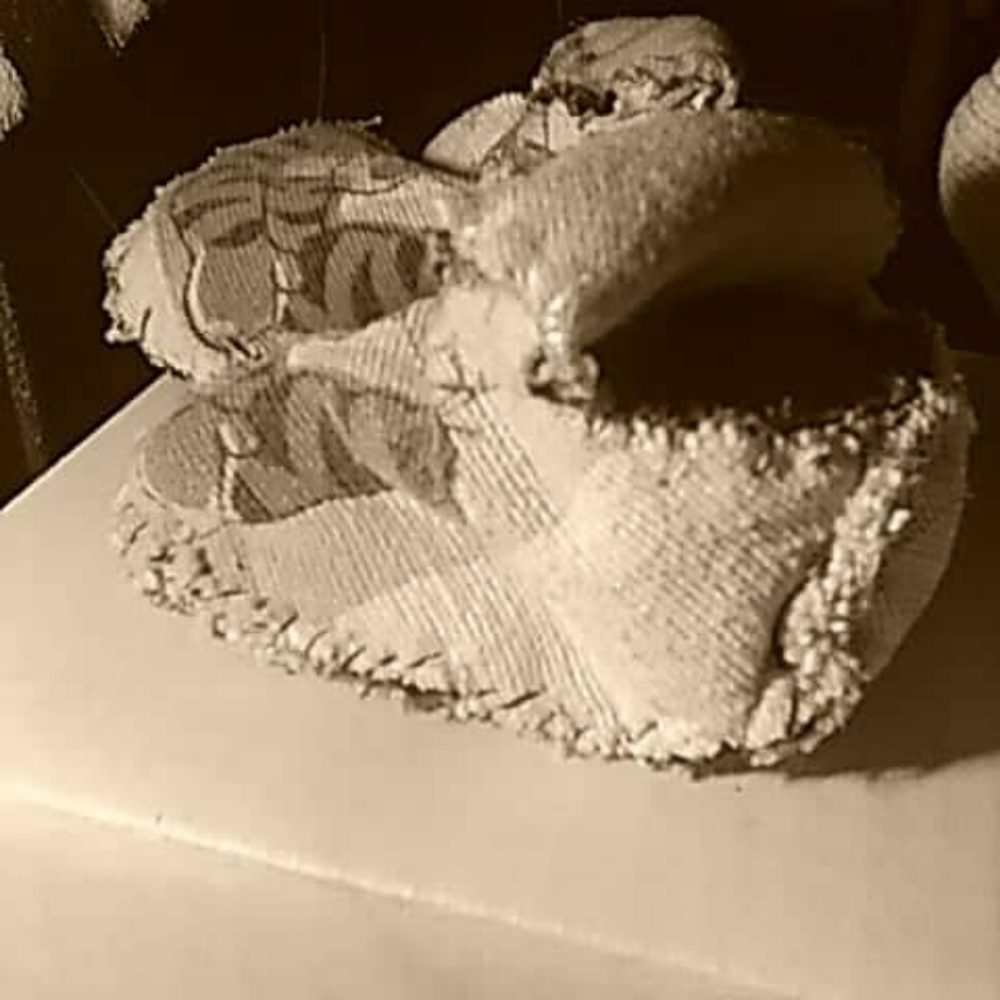 Booties & slippers - Picture 3 of 12